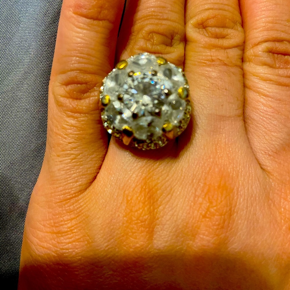 Gorgeous ring